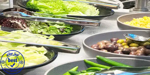 بوفيه فطور شرقي وغربي في فندق هوليداي إن ابتداء من...